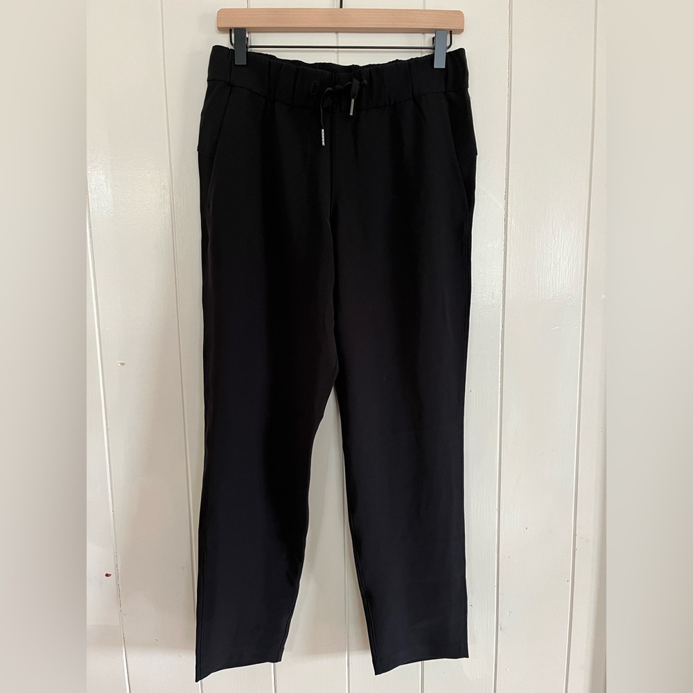 LUKULEMON size 6 dress pant, regular length